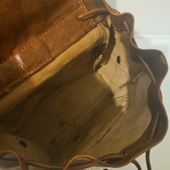 VintageThe Bridge Italy Genuine Leather Backpack - Picture 10 of 15